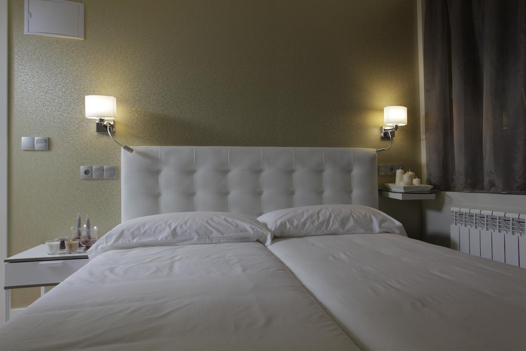 Hotel Rosal Oviedo Rom bilde